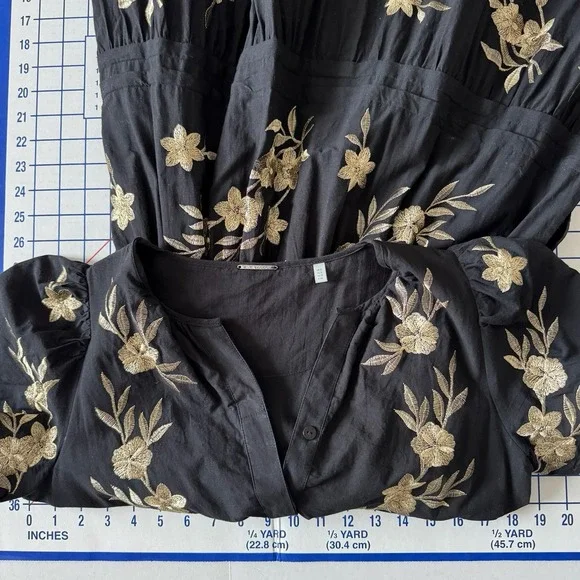 Elie Tahari Tiered Embroidered Maxi Dress Black Gold Floral 6 Smocked - Picture 6 of 11